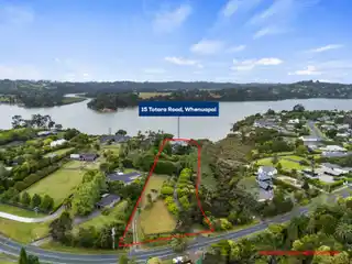 Extraordinary Waterfront Estate