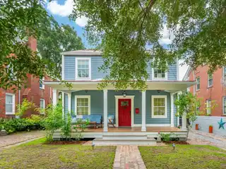 Meticulously Renovated Charleston Classic