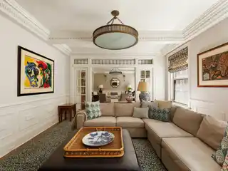 Refreshed Carnegie Hill Classic