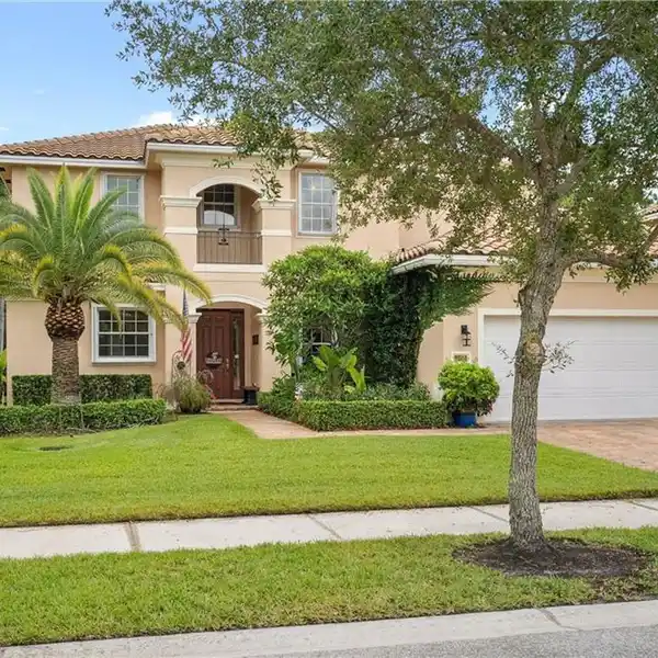 COMFORT AND STYLE IN HIGHLAND'S RESERVE