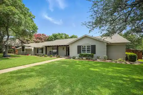 Updated Home in Desirable Overton Park