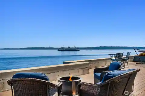 Beautifully Appointed Home on Puget Sound