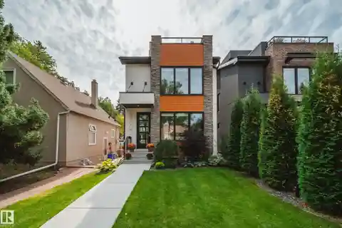 Striking Home with Rooftop Skyline Views