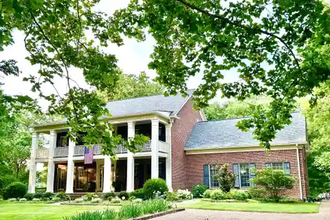Private Seven-acre Oasis