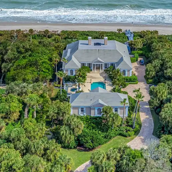 STUNNING OCEANFRONT ESTATE IN EXCLUSIVE JOHN'S ISLAND