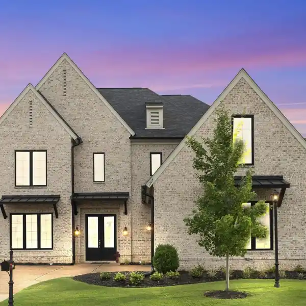 LUXURY LIVING IN A PRESTIGIOUS GATED COMMUNITY