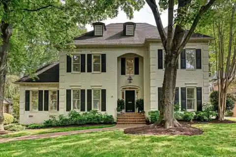 Beautiful Painted Brick Home on a Quiet Cul-De-Sac