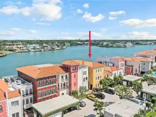Newly Renovated Home at the Venetian Villas on Doctor's Bay