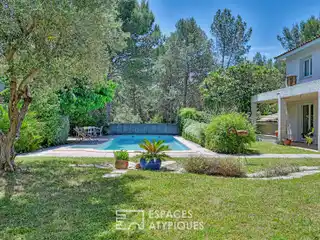 Architect-designed Villa in Dominant Position