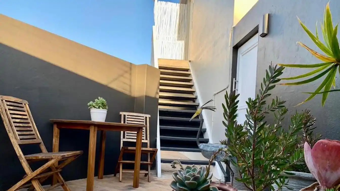 Stunning Luxury Residence in Ideal Hermanus Location