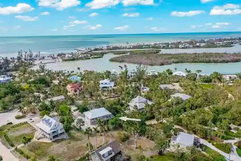 Beautifully Appointed Home on Sanibel Island