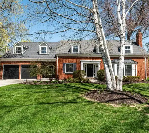 TIMELESS DESIGN MEETS THOUGHTFUL MODERN UPGRADES
