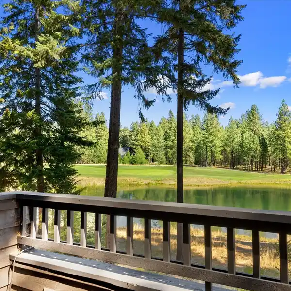 FURNISHED LUXURY RETREAT WITH ECO-FRIENDLY FEATURES