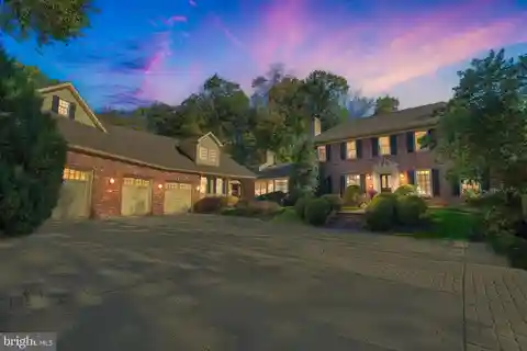 Timeless Estate with Resort-Style Amenities