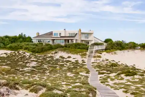 Stunning Oceanfront Property with Gorgeous Views
