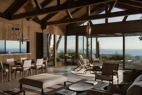 Vast 21-plus-acre Estate