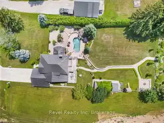 Gorgeous Four Bedroom Pool Home