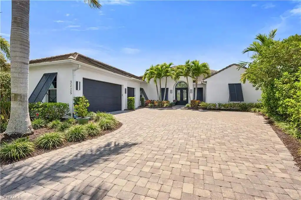 Upscale Living in Fiddler's Creek