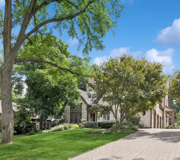 EXQUISITE STONE MANOR HOME