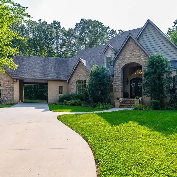 GORGEOUS FRENCH COUNTRY HOME