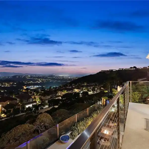 COASTAL CALIFORNIA LIVING AT ITS FINEST