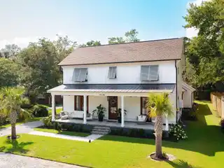 Luxury Living in Old Mt. Pleasant