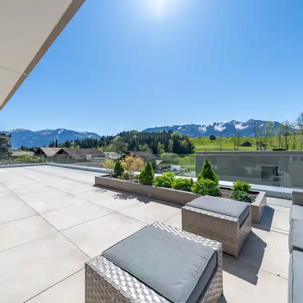 EXCLUSIVE LIVING IN A DREAMLIKE ALPINE SETTING