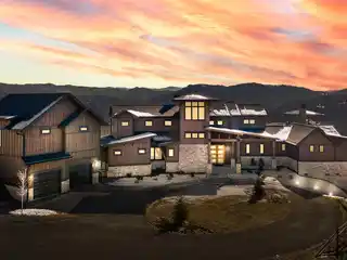 Manna Mountain Lodge