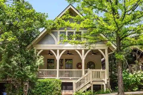 Stylish Smart Home in Prime Location