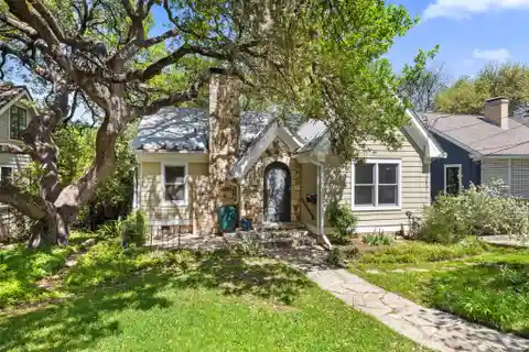 Charming 1938 Home in Travis Heights