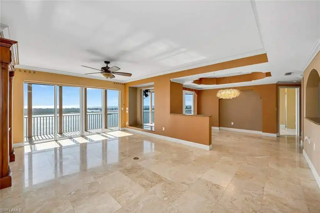 Spacious High-floor Residence in Estancia with Uninterrupted Views