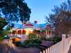 CASA DE ELEGANCIA ATEMPORAL CON RESTAURACIONES MODERNAS