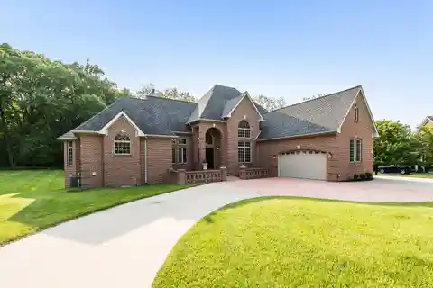Artfully Crafted Estate in Prestigious Upper Glade