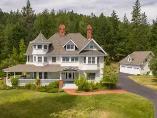 Amazing Private Estate