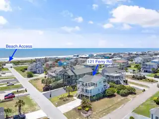 Spectacular Coastal Retreat on Holden Beach