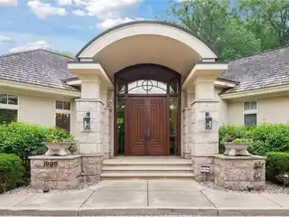 Exquisite Custom Home in Prime Minnetonka Location