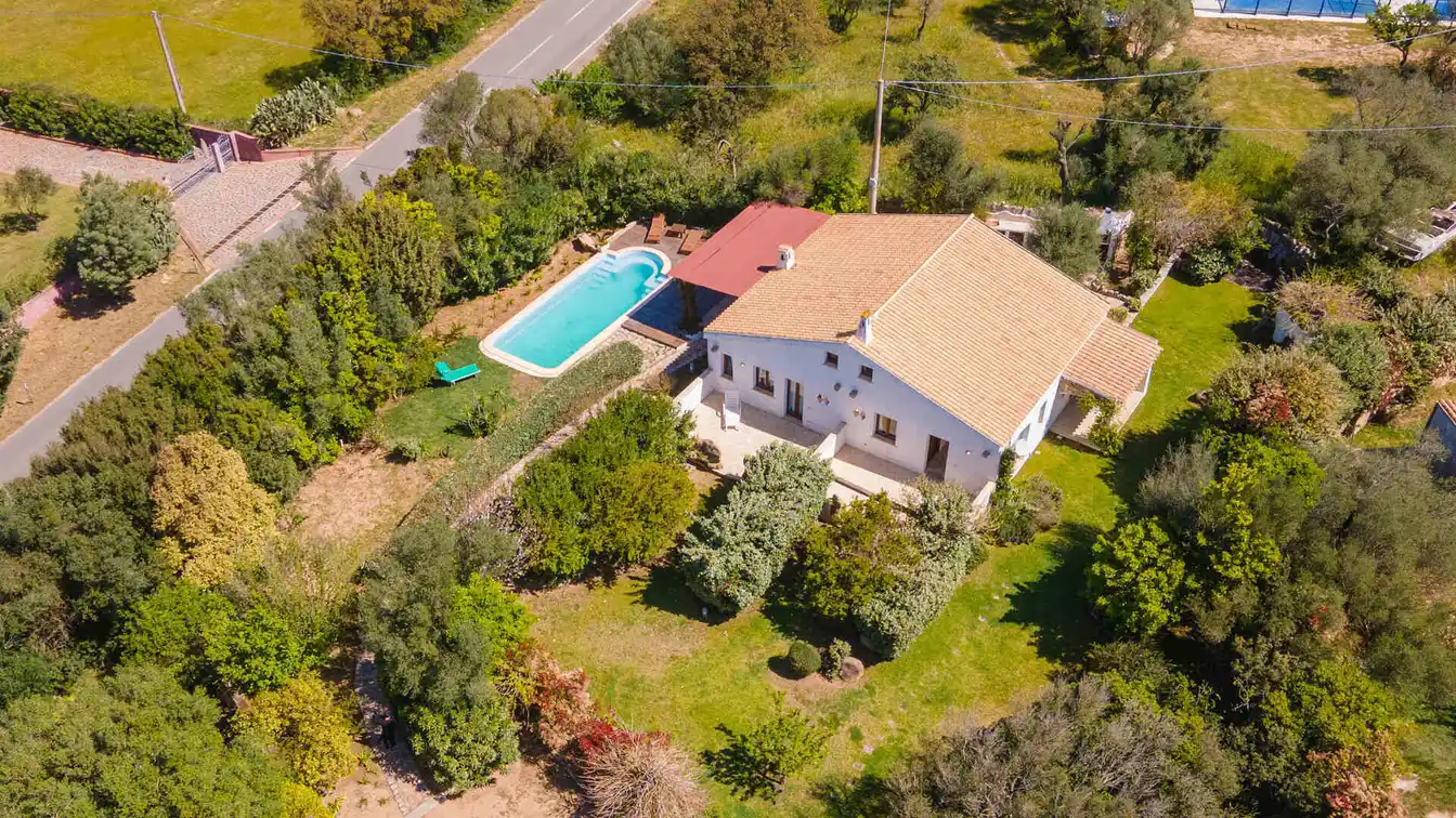 Six Bedroom Villa with Pool