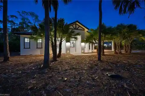 Stunning Courtyard-style Compound