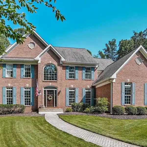 RARE GEM IN WESTERN HOWARD COUNTY