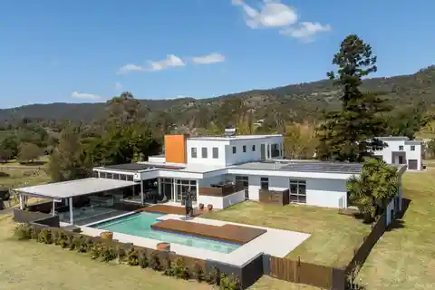 Exceptional Estate on a Peaceful Cul-De-Sac