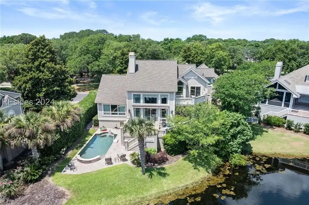 Stunning Home with Lagoon Vistas