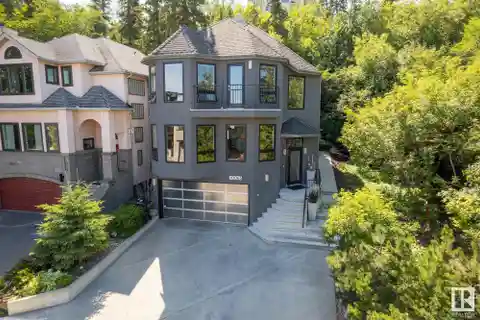 Urban Elegance in Strathcona
