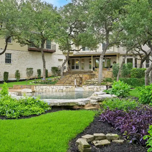 FRESHLY RENOVATED TURNKEY LUXURY HOME IN COVETED TREEMONT