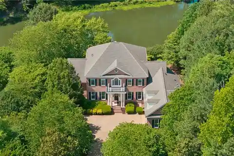 Impeccably Maintained All-brick Home
