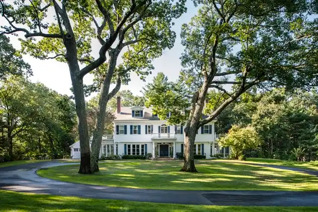 Exquisite Colonial Estate