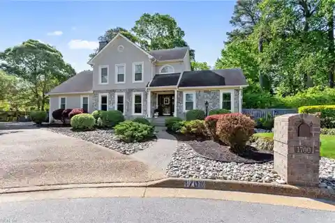 Beautifully Updated Home in Church Point