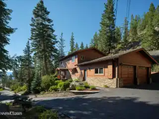 Fully Remodeled Mountain Craftsman in Logan Creek Estates