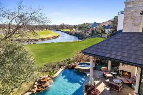 Luxurious Home in the Cliffs Community