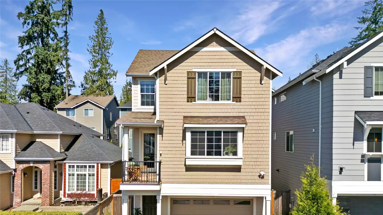 Charming Townhome in Desirable Summerland