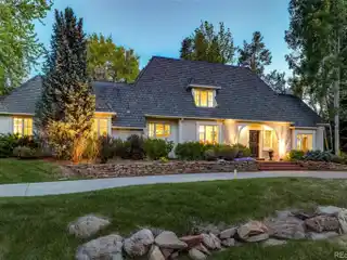 Sophisticated Residence on a Verdant Acre
